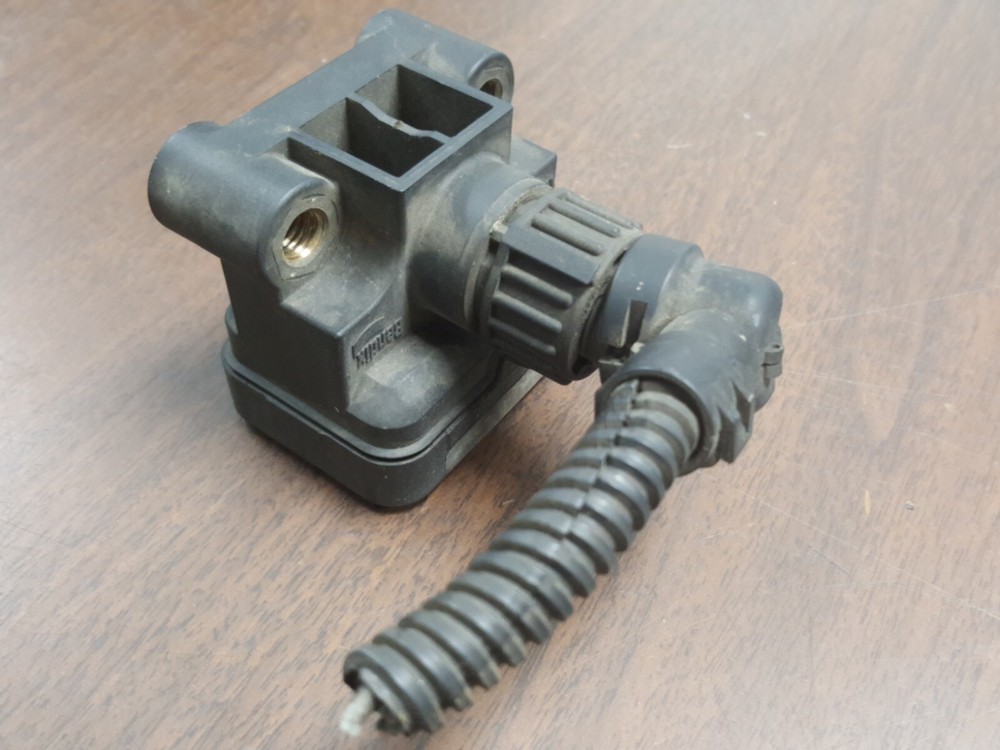 KNORR BREMSE ESP SENSOR BENDIX K0205684E4