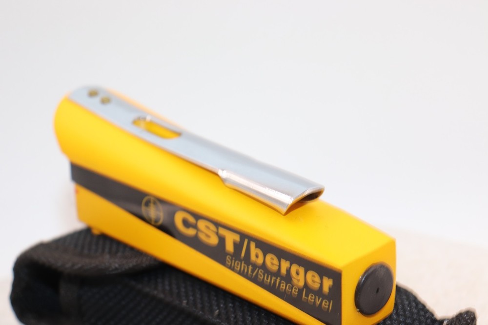 CST/ Berger Sight/Surface Hand Level with Belt Sheath