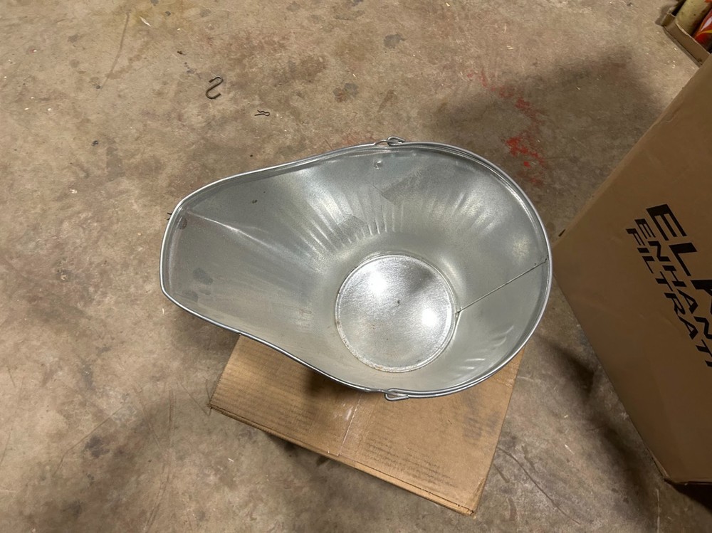 GALVANIZED COAL SCUTTLE / ASH BUCKET