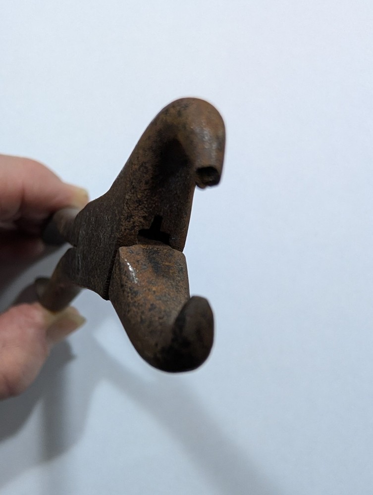 Pad Screw Pliers Ref. 402