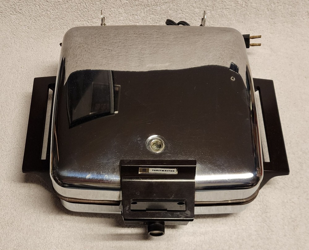 Toastmaster 269 Waffle Maker Baker Griddle Press Reversible Plates Tested Works
