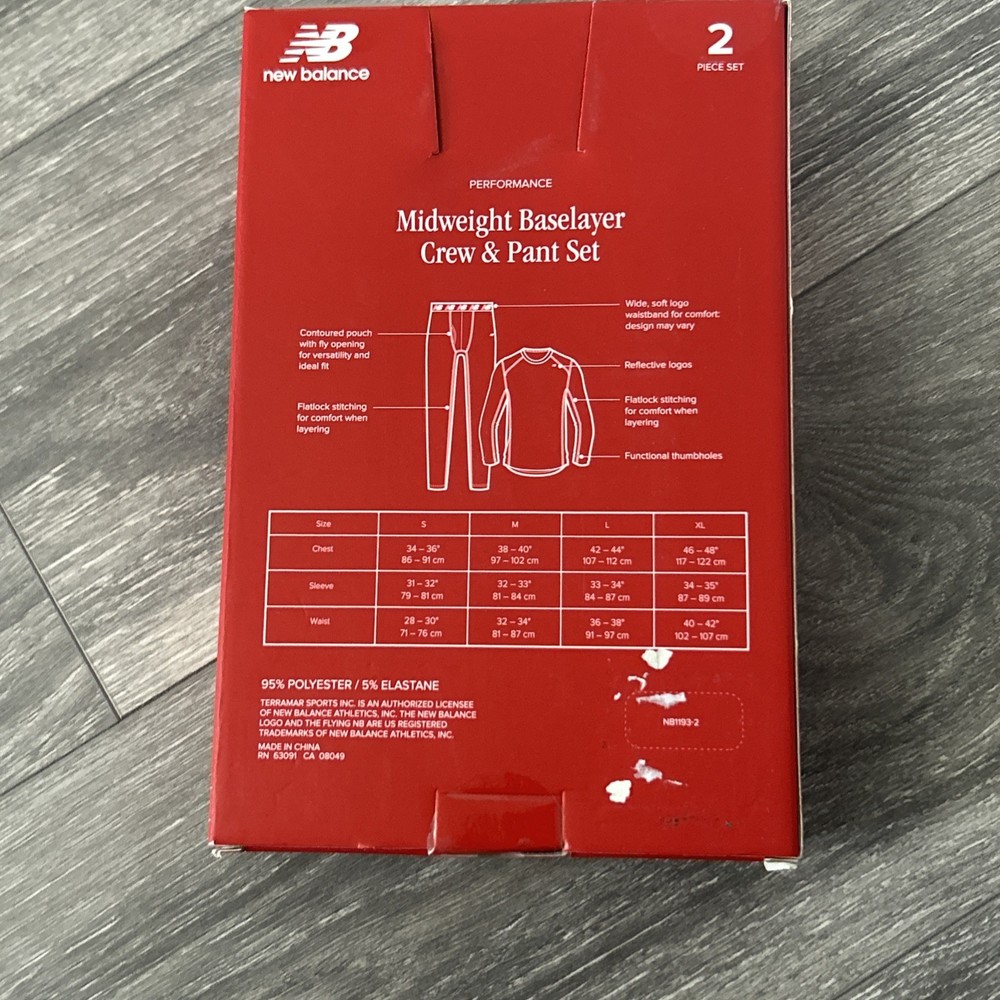 New Balance Midweight Base Layer Crew & Pant Set Men’s Size Small SEALED