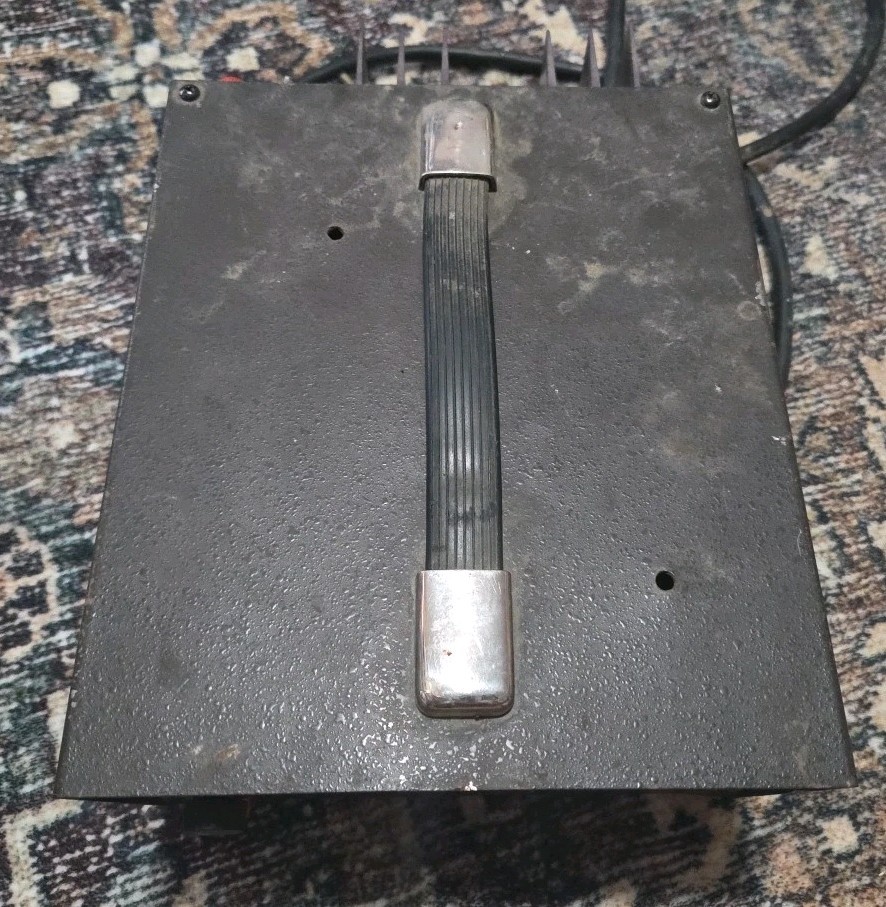 Astron Rs-10A Regulated Power Supply