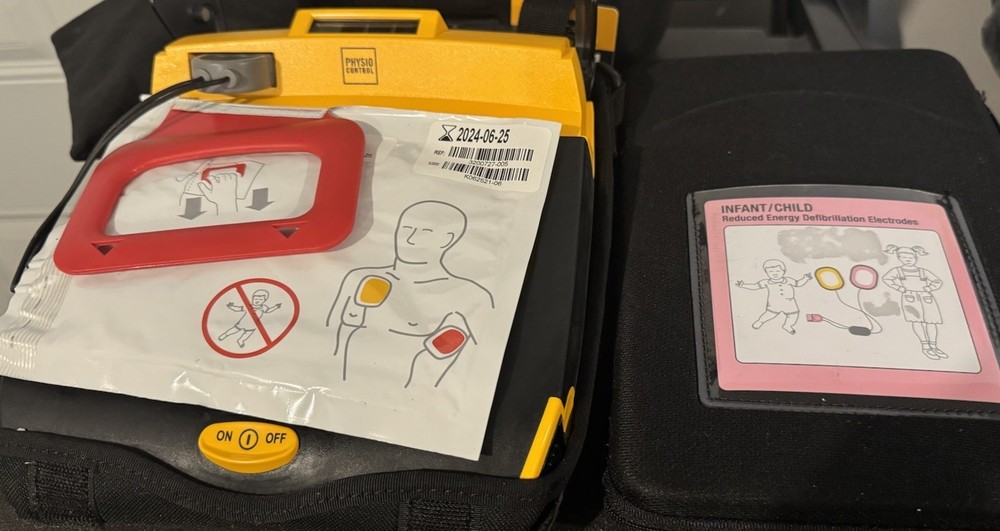 Physio-Control LIFEPAK CR Plus - Extras & Carry Case
