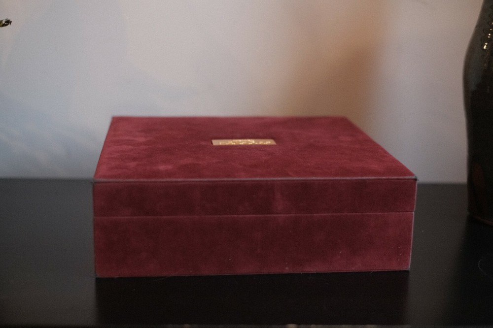 Konica Hexar RF Velvet Presentation Box
