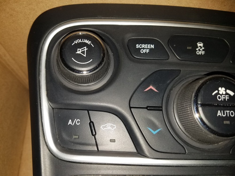 2015 2016 2017 CHRYSLER 200 SHIFTER GEAR SHIFT SELECTOR AC HEATER CONTROL UNIT