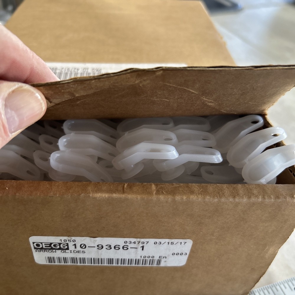 1000 Pc. Case Plastic Curtain Rod Track Glides For Replacement