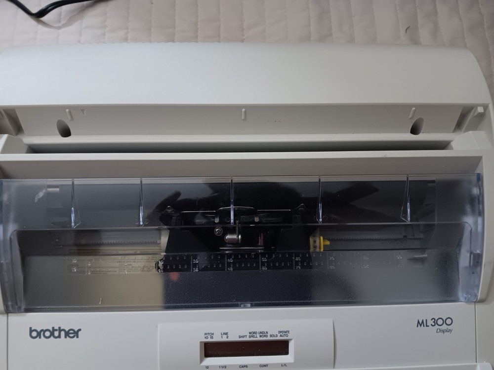Brother ML-300 Electronic Display Typewriter