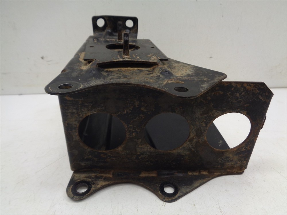 2004 Can Am Outlander MAX 400 Battery Holder Box Support 705200939