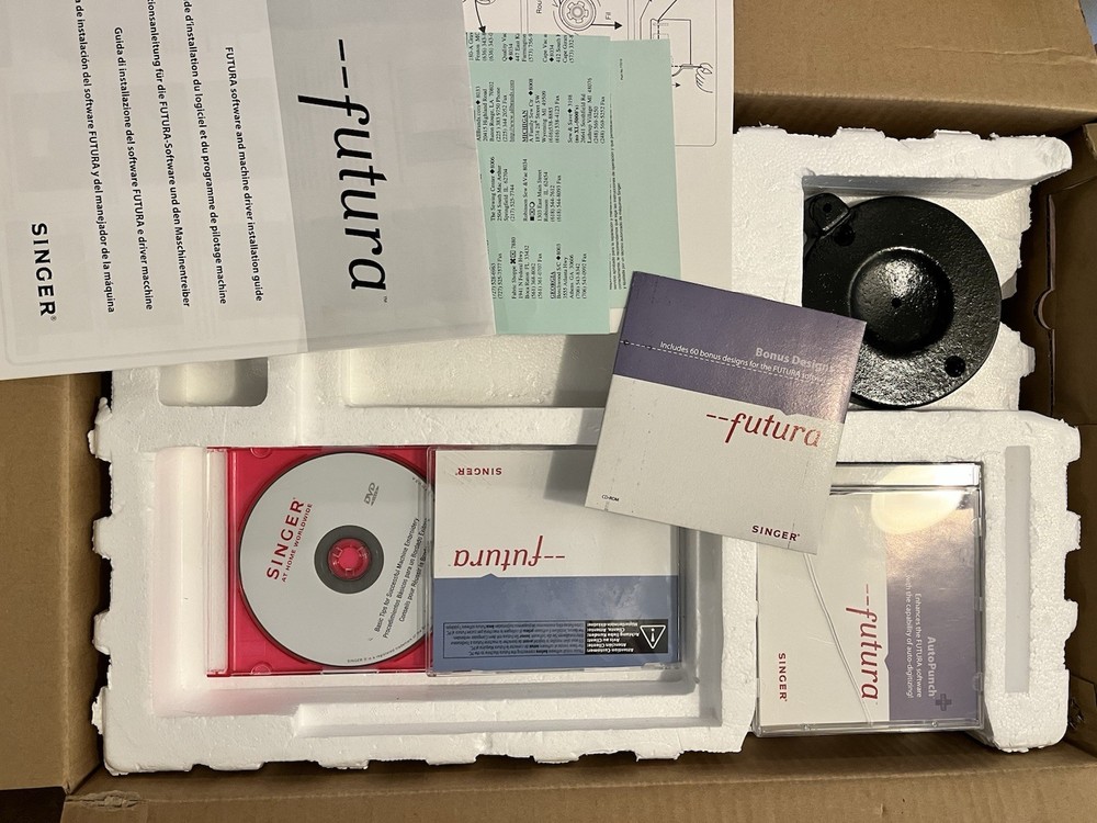 Singer Quantum Futura CE-200 Computerized Sewing/Embroidery Machine New Open Box