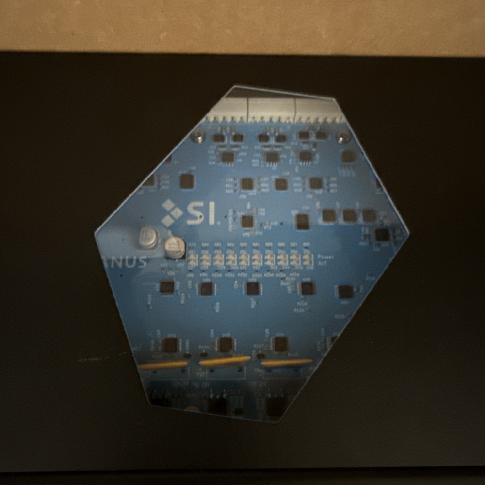 SCREEN INNOVATIONS JANUS - eight SchuPower and RS 485 data hub