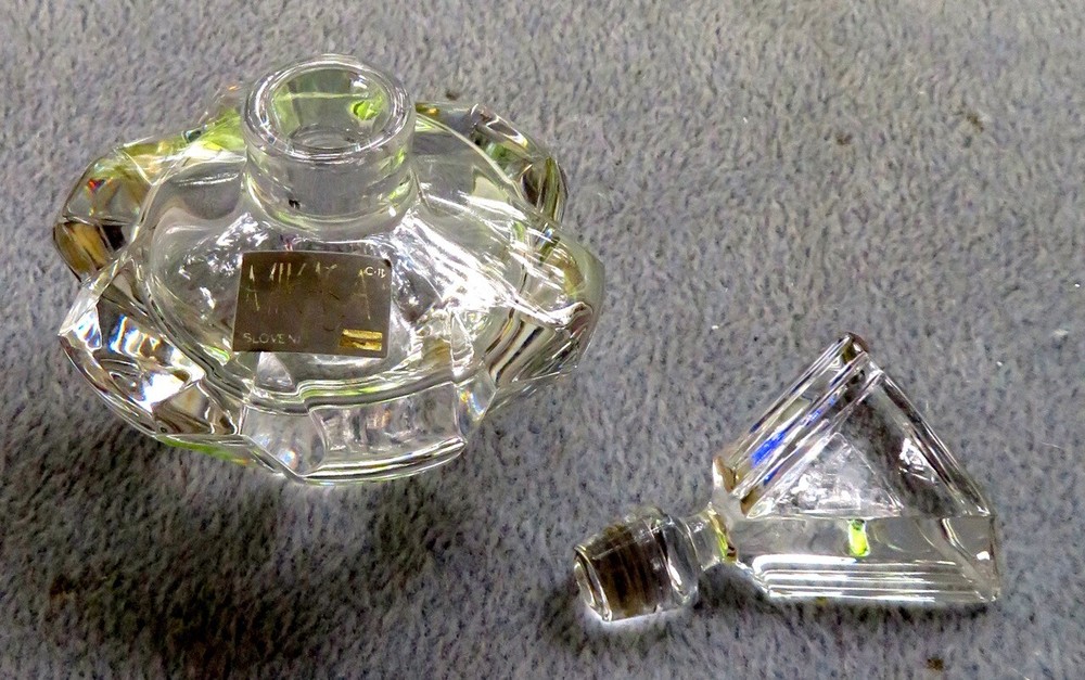 Mikasa Crystal Perfume Bottle Bottle Mint with Label