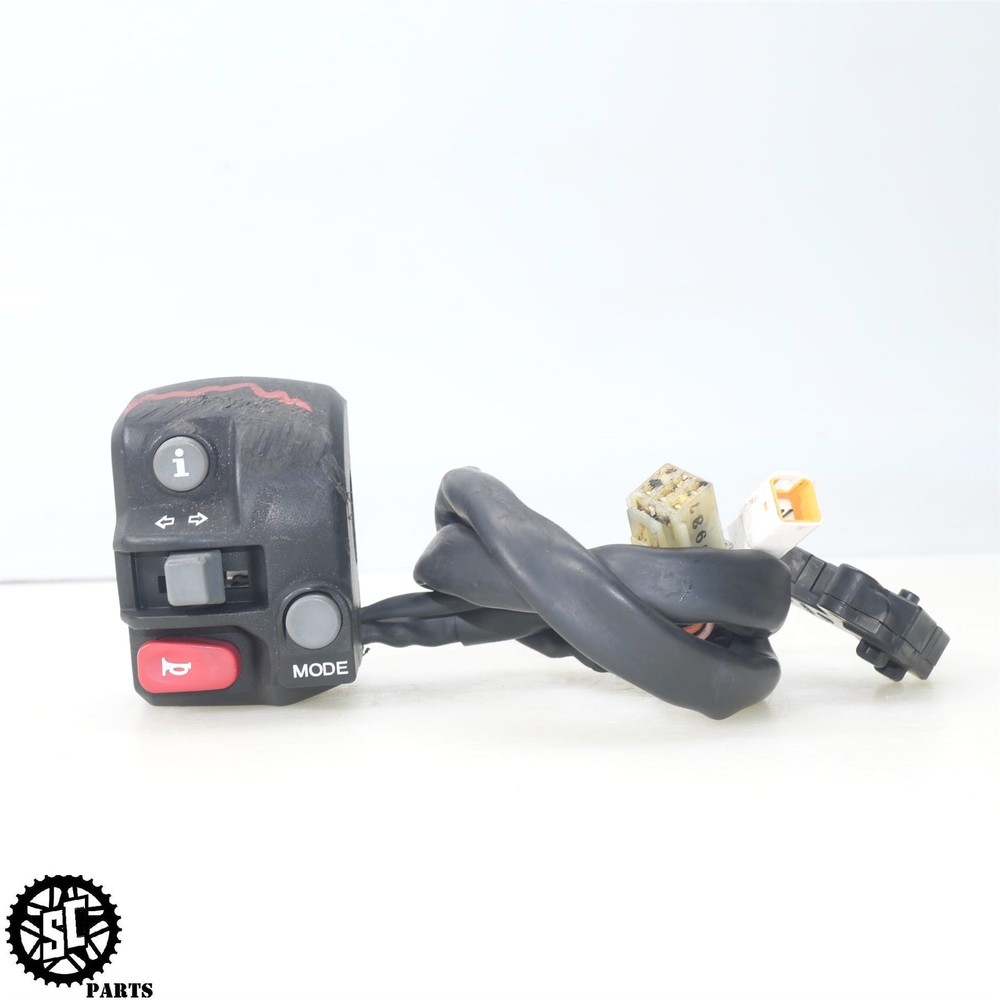 2018-2020 TRIUMPH STREET TRIPLE S LEFT CONTROL HEADLIGHT SWITCH