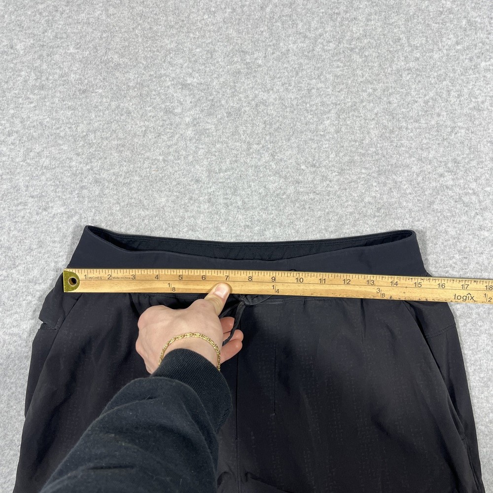 Lululemon T.H.E. Shorts Men Sz M Black Grey 9" Solid Performance Lined