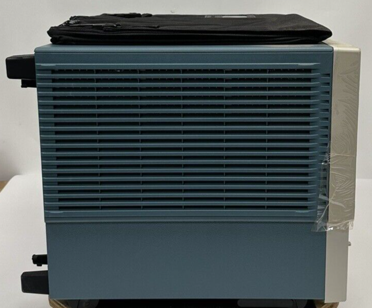 Tektronix CSA8000 Communications Signal Analyzer