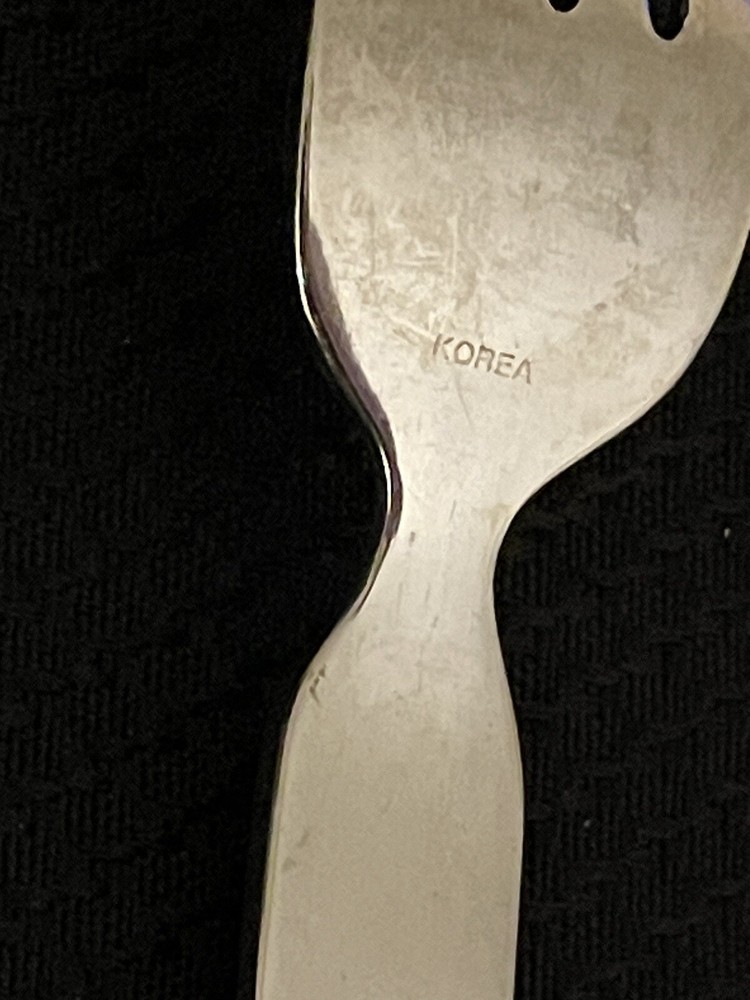 6 Pieces Post Modern Stainless Circle Tip Handle Korea 18/10