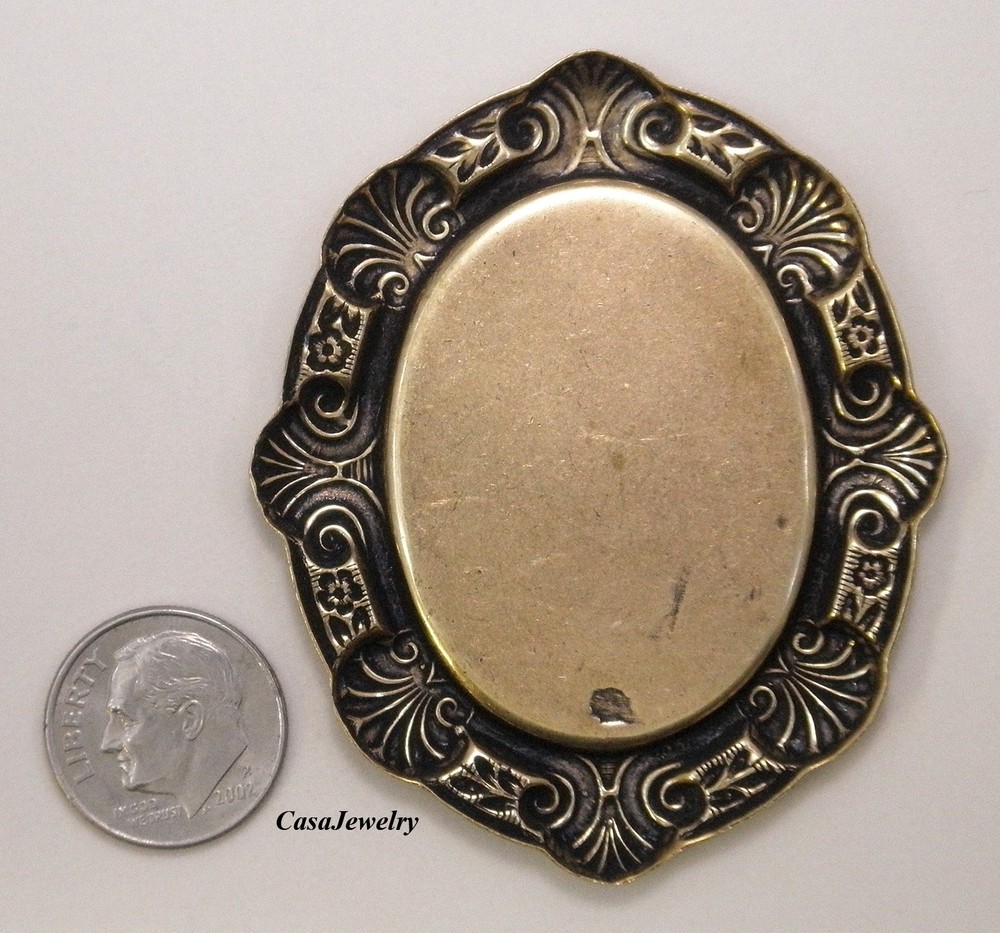 #4116 ANTIQUED GOLD 40X30 CELTIC STYLE BORDERED BEZEL