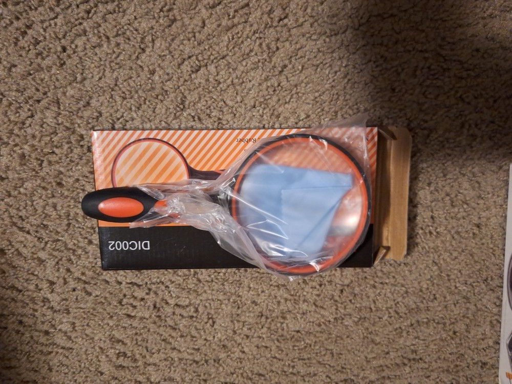 Dicfeos Magnifying Glass