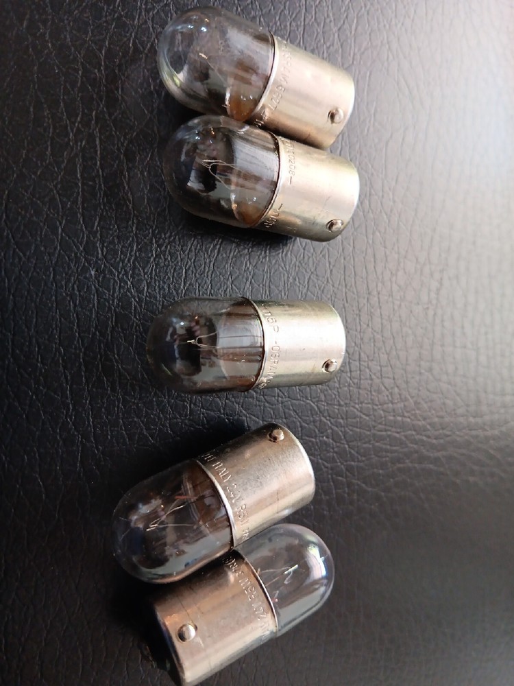 5- REPLACEMENT BULBS OSRAM SYLVANIA 5627 5W 24V