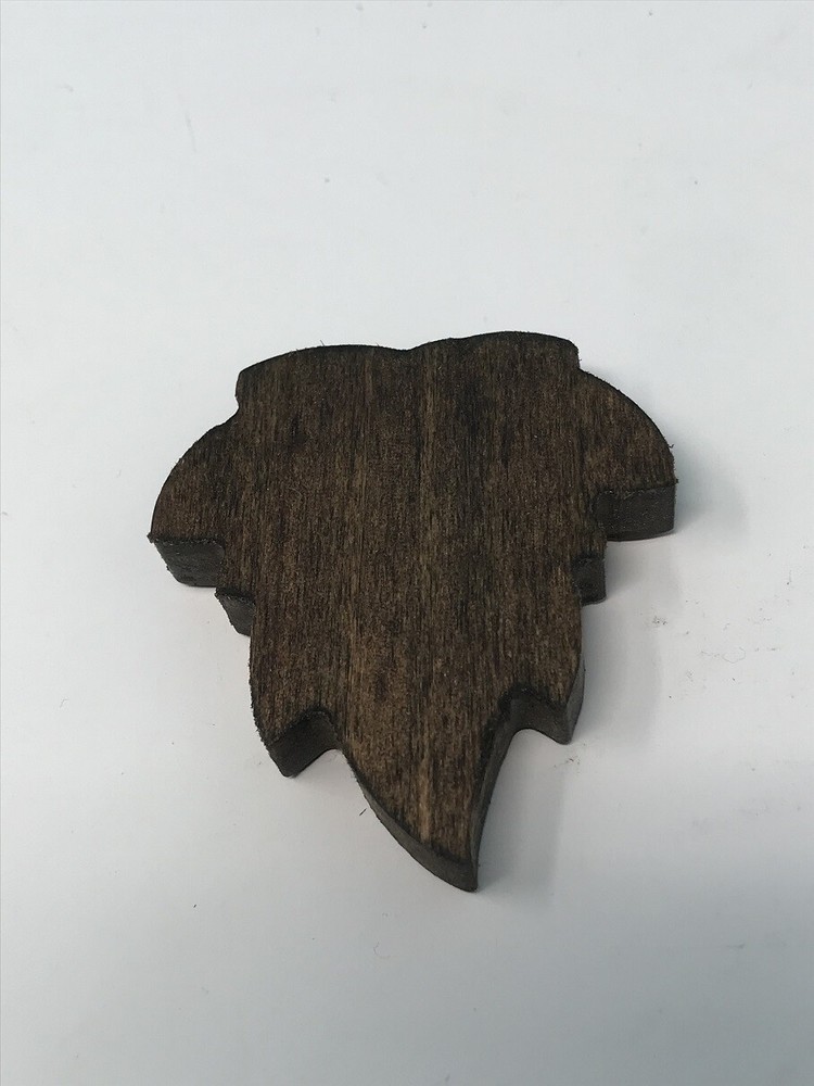 Cuckoo Clock 2" Maple Leaf Pendulum hand carved (Leaf only)