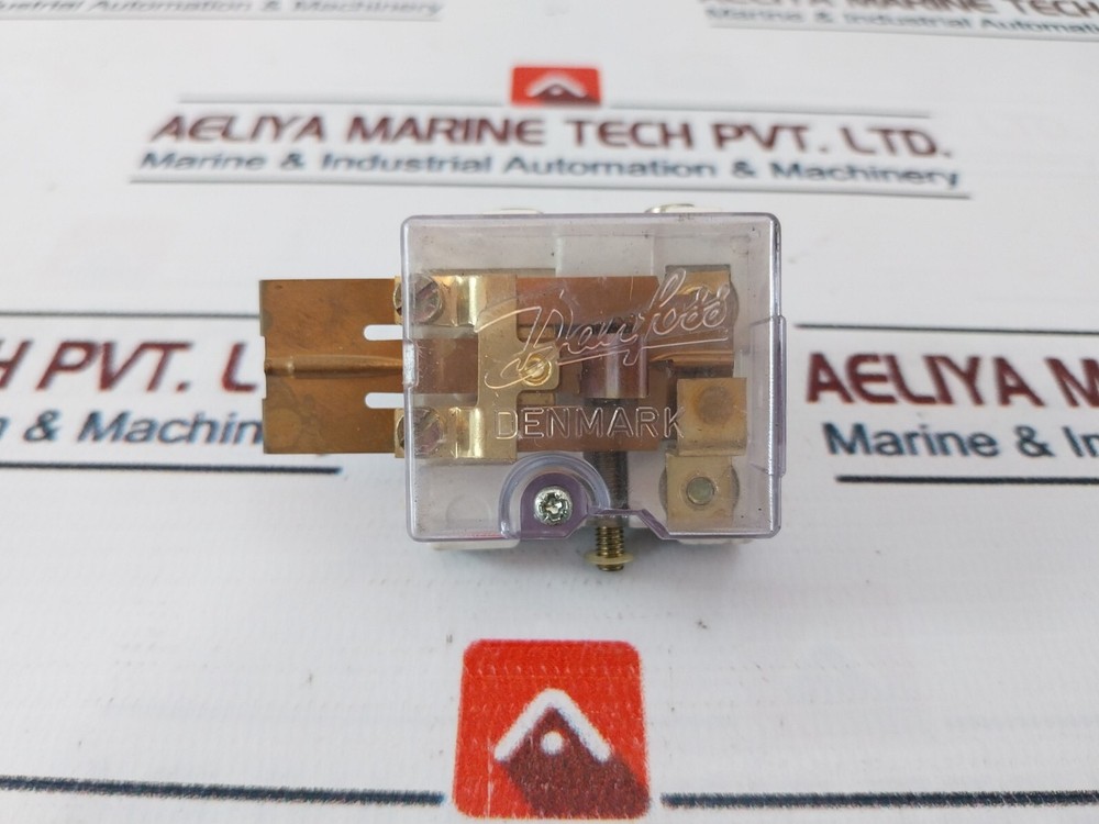 Danfoss 017-4030 Pressure Switch 380V