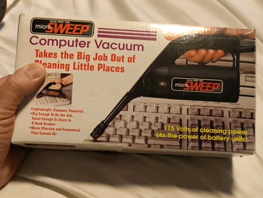 VINTAGE Micro Sweep Computer Vacuum Metro Data Vac Handheld- NEW! OPEN BOX