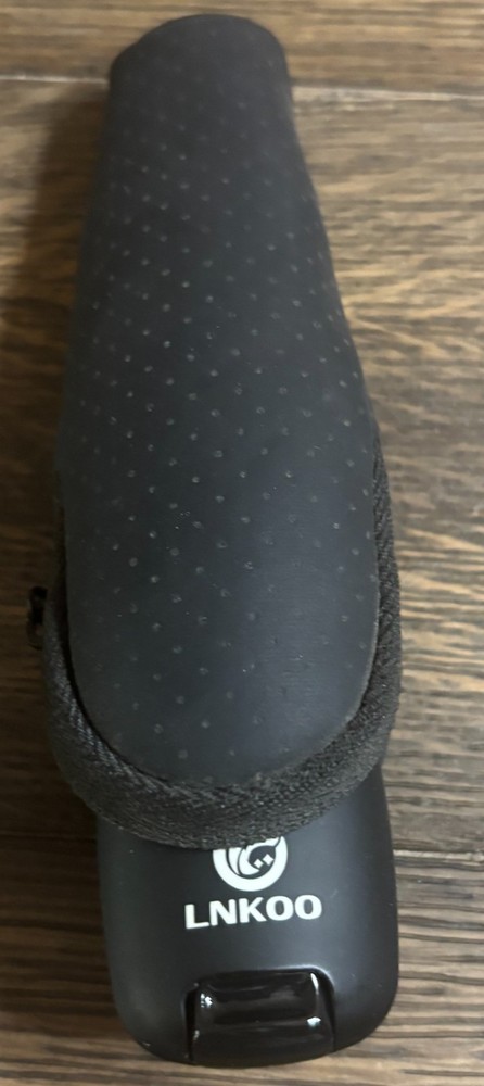 LNKOO Wireless Presentation Remote with Laser Pointer – Includes Case