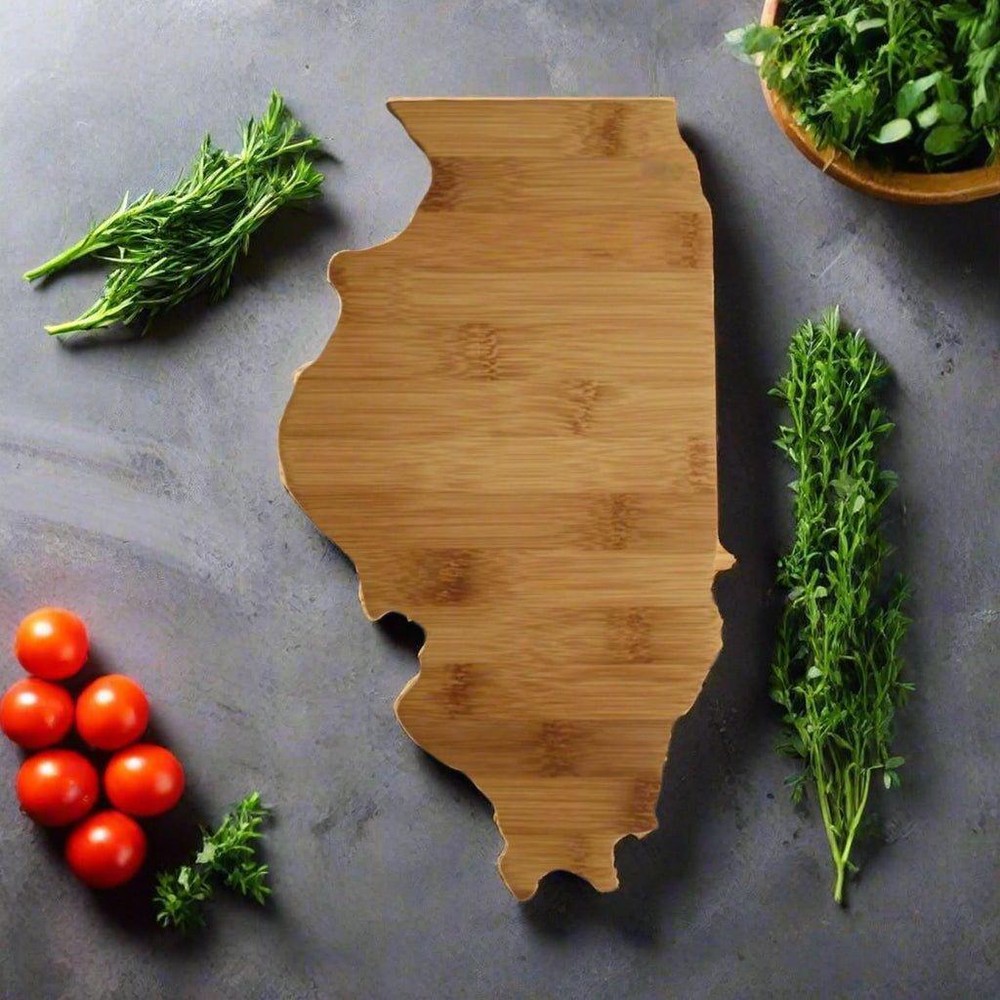 Illinois-Shaped Personalized Bamboo Cutting Board | Sierra Heirloom
