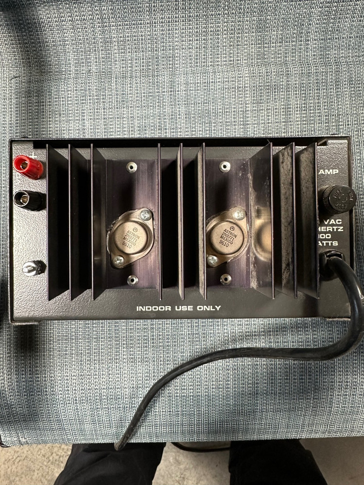 Astron RS-12A Power Supply 13.8VDC Output
