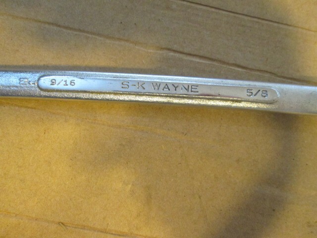 SK Wayne B-1820 SAE OFFSET BOX END WRENCH 12-POINT 9/16" X 5/8"