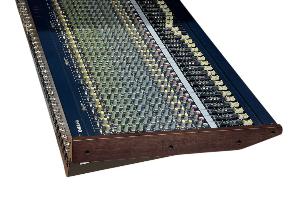 Yamaha Mixing Console MG32/14FX - Original Box