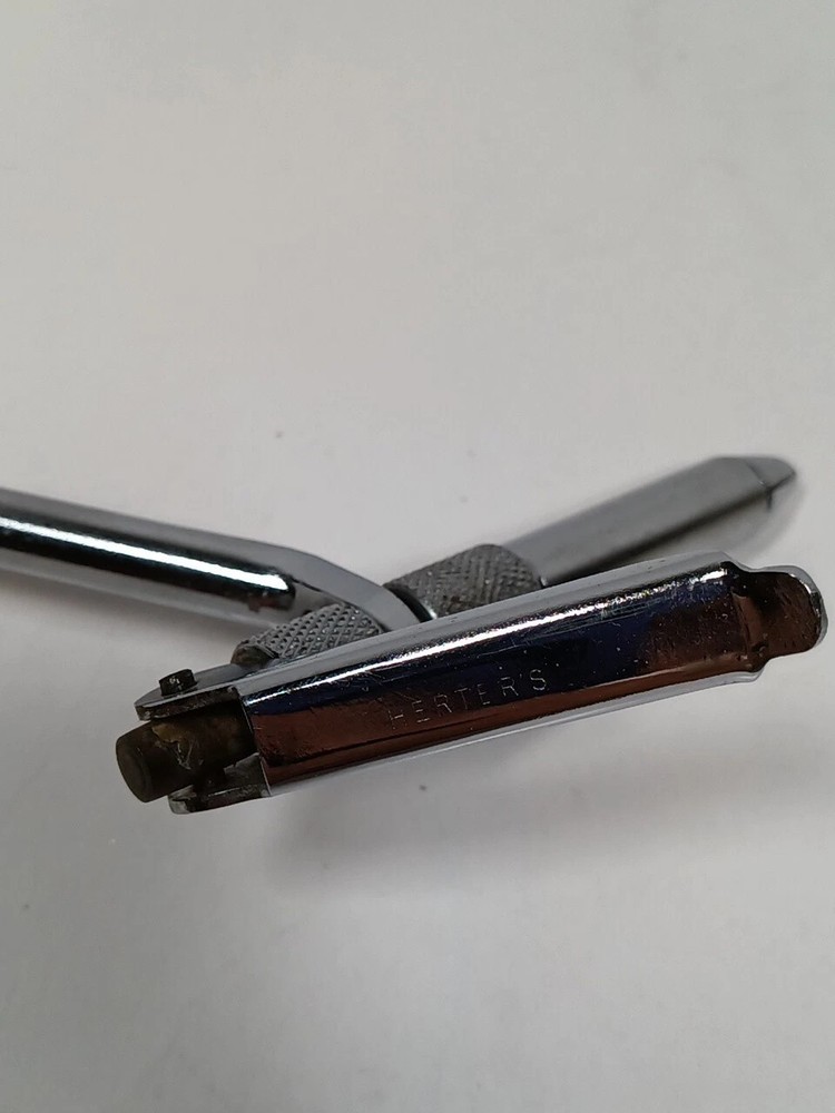 Herter's Fly Tying Vise No. 9