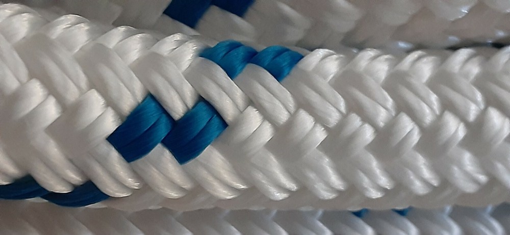5/8 " x 29 ft. Double Braid-Yacht Braid Polyester rope. Made in USA.