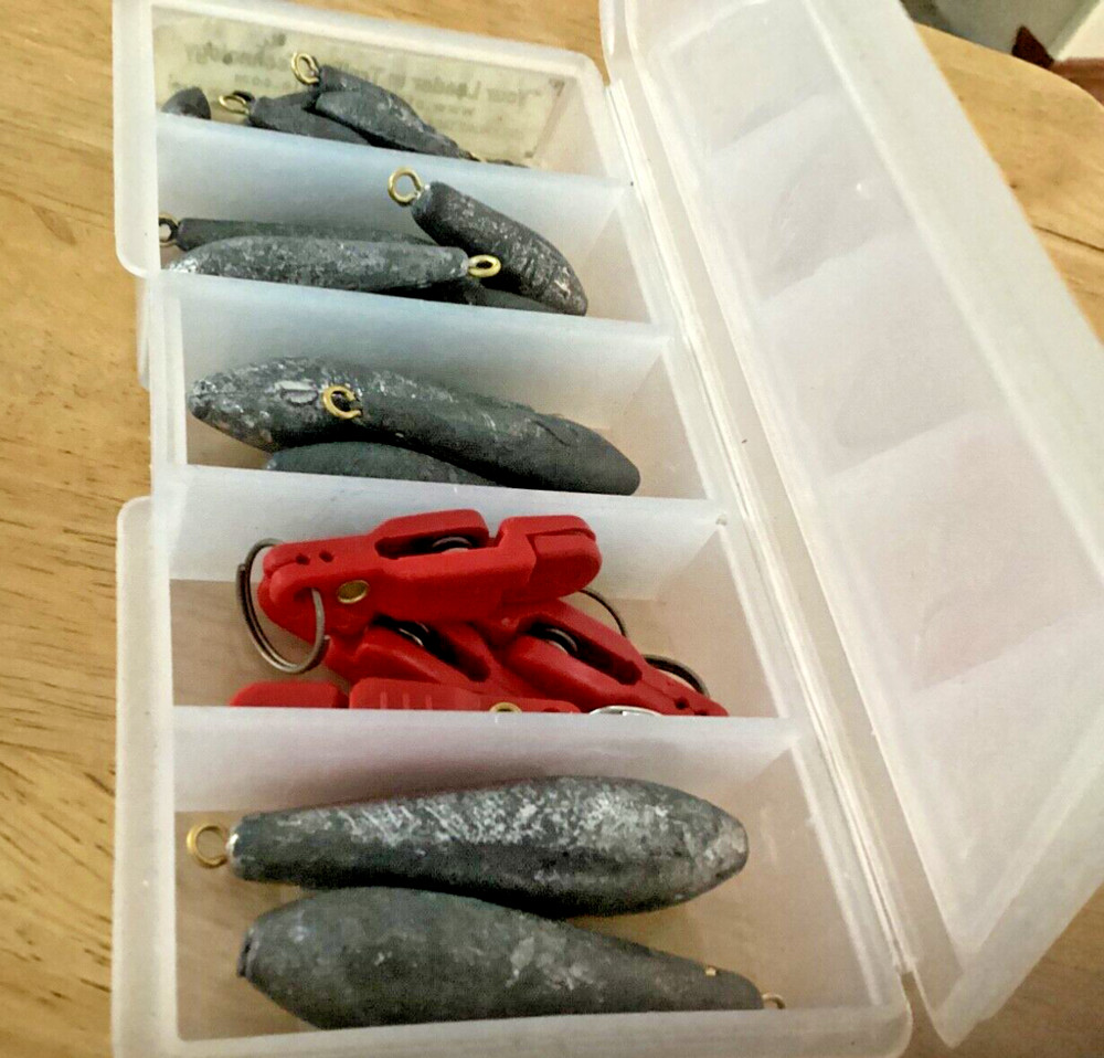 Off Shore Tackle Snap Weight System -22 piece includes 4 clips. Case included