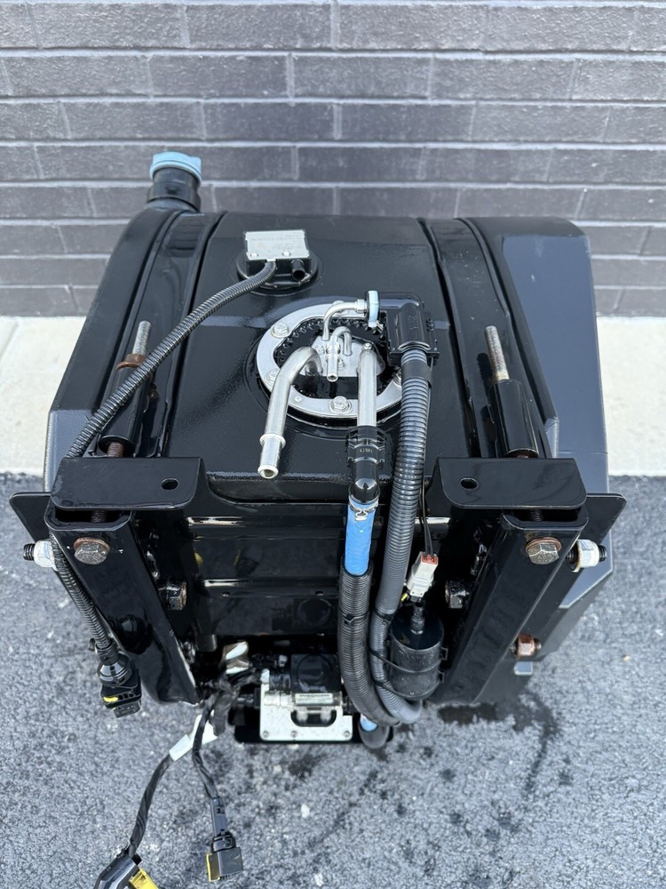 2020 Peterbilt 579 DEF TANK COMPLETE ASSEMBLY