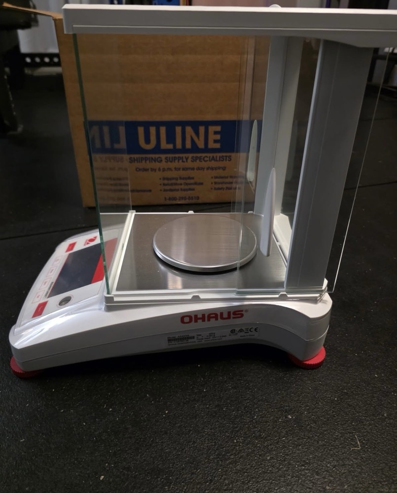 Ohaus AX423E Adventurer Analytical Precision Balance Scale