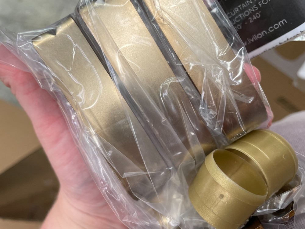 Ivilon Curtain Rod Hooks Set