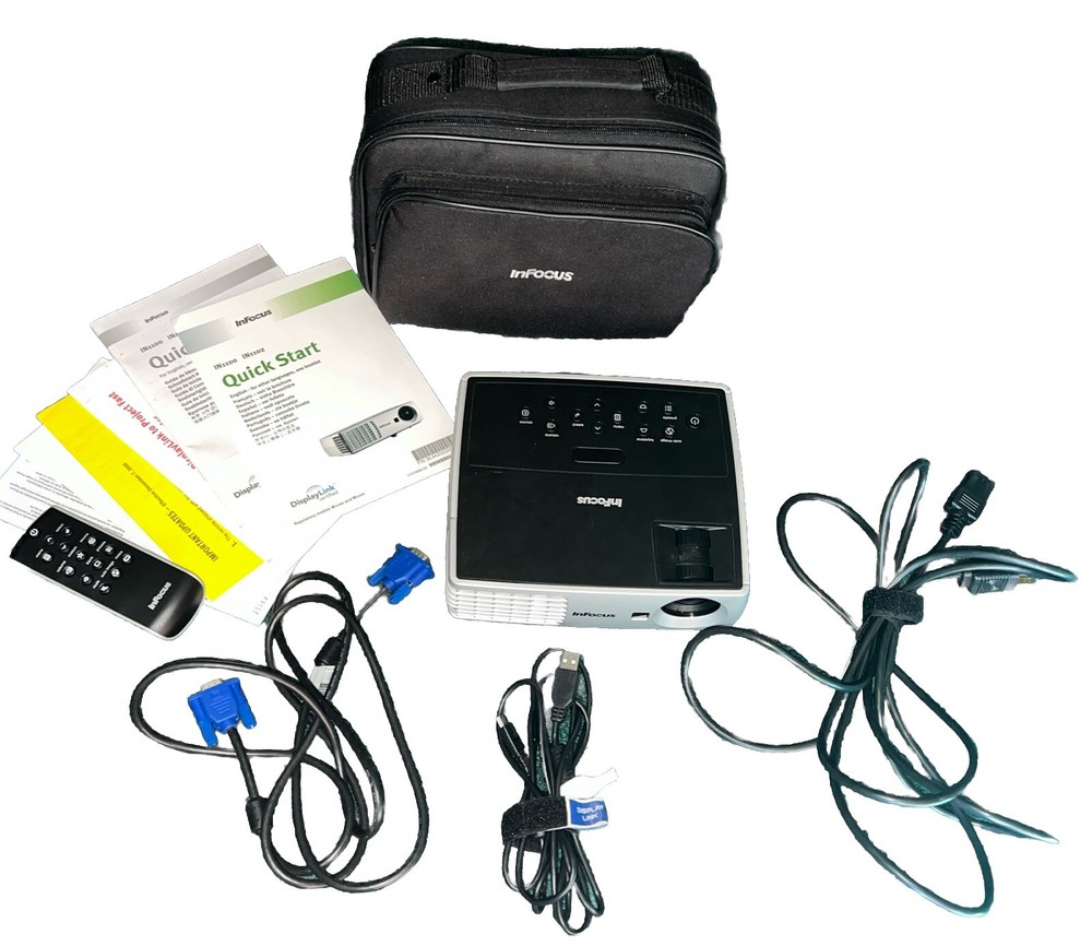 In Focus In1100 Computer Projector With Remote