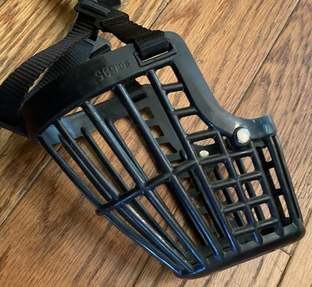 Dog Muzzle Black Medium Snout NO. 695 Made in Taiwan Bite/ Control / Walking