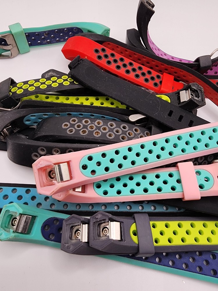 lot of fitbit bands