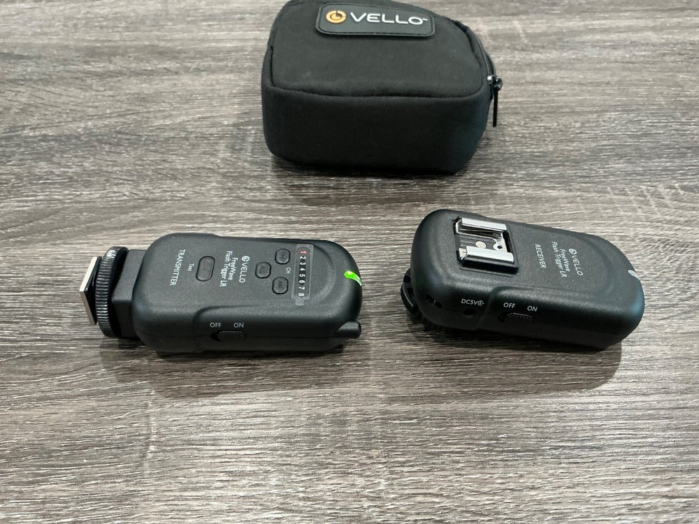 VELLO FREEWAVE LR WIRELESS FLASH TRIGGER/RECEIVER KIT NO BOX VELLO POUCH INCLUDE