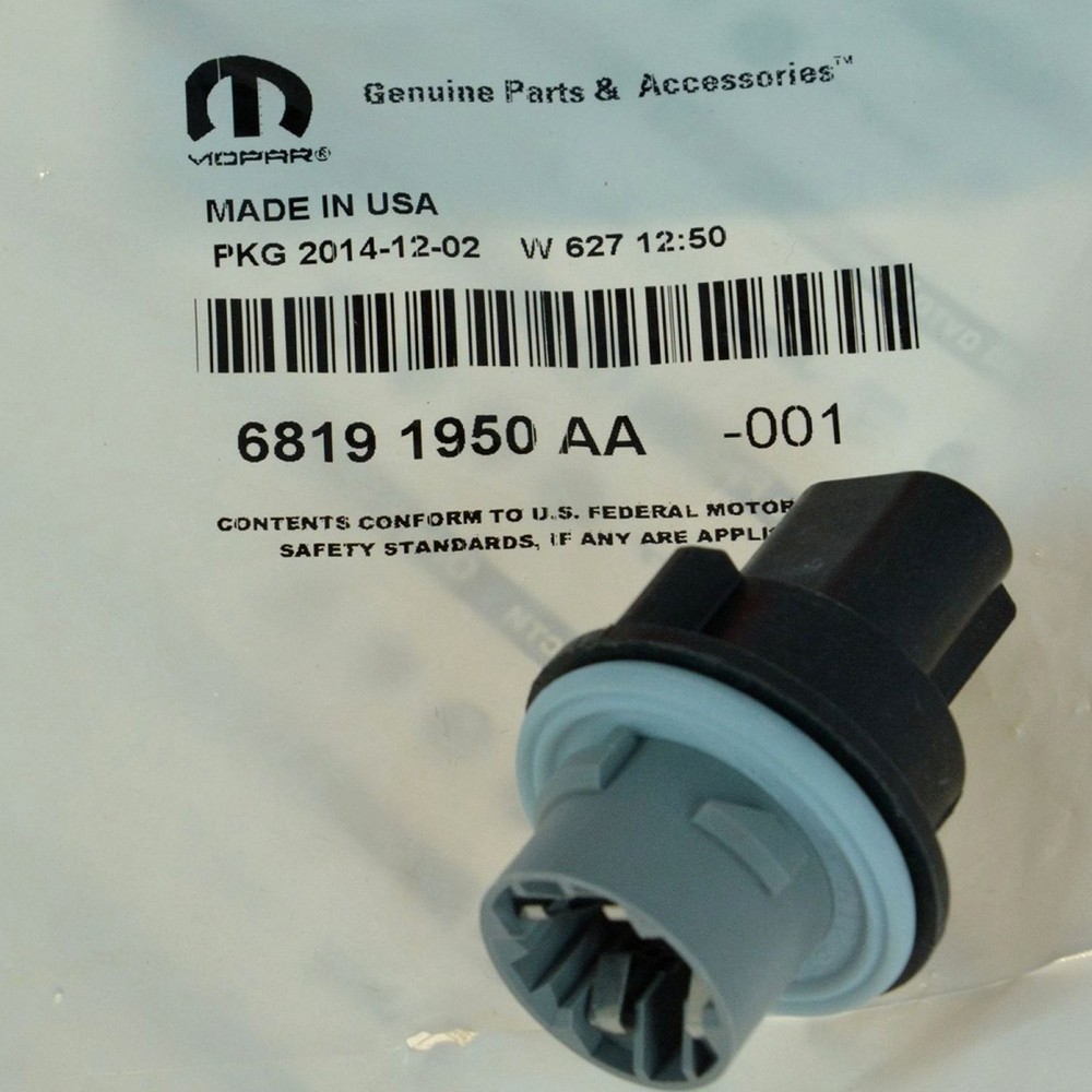 DIY Solutions LHT08474 Front Passenger Side Parking Light Bulb Socket