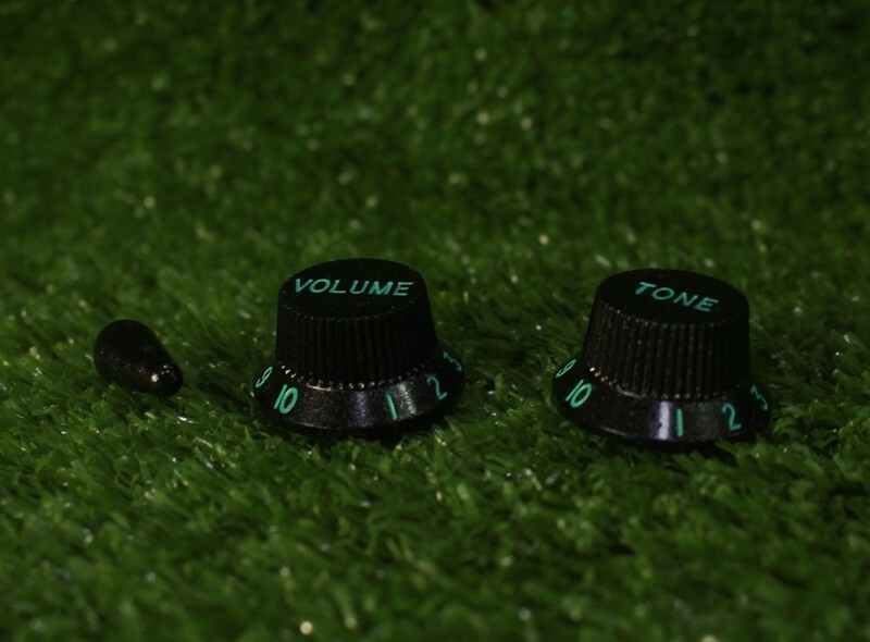 Custom Knobs Set For Ibanez Guitars w Tip - Black Sparkle