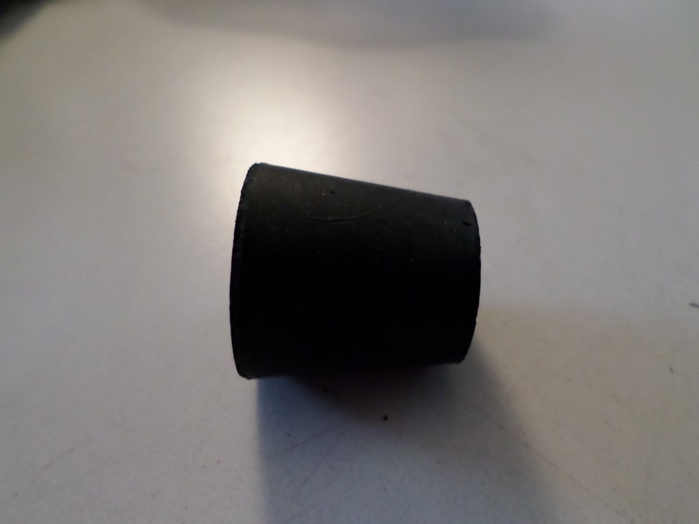 Fisherbrand Laboratory Black #3 Solid Rubber Stopper Seal, 14-130E
