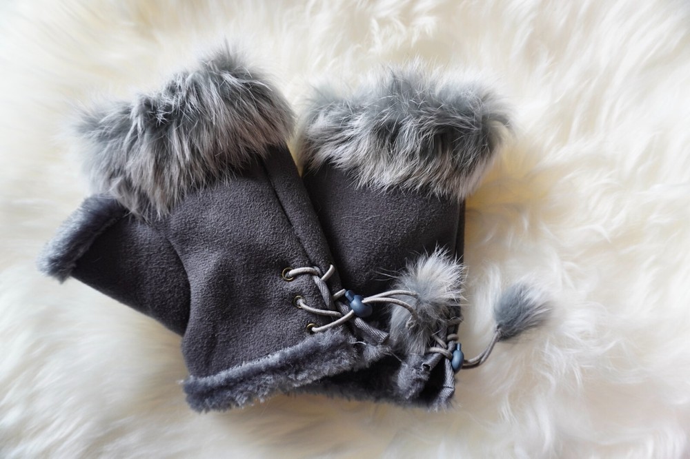 Fur Trimmed Fingerless Gloves - ONLY Grey LEFT !!!