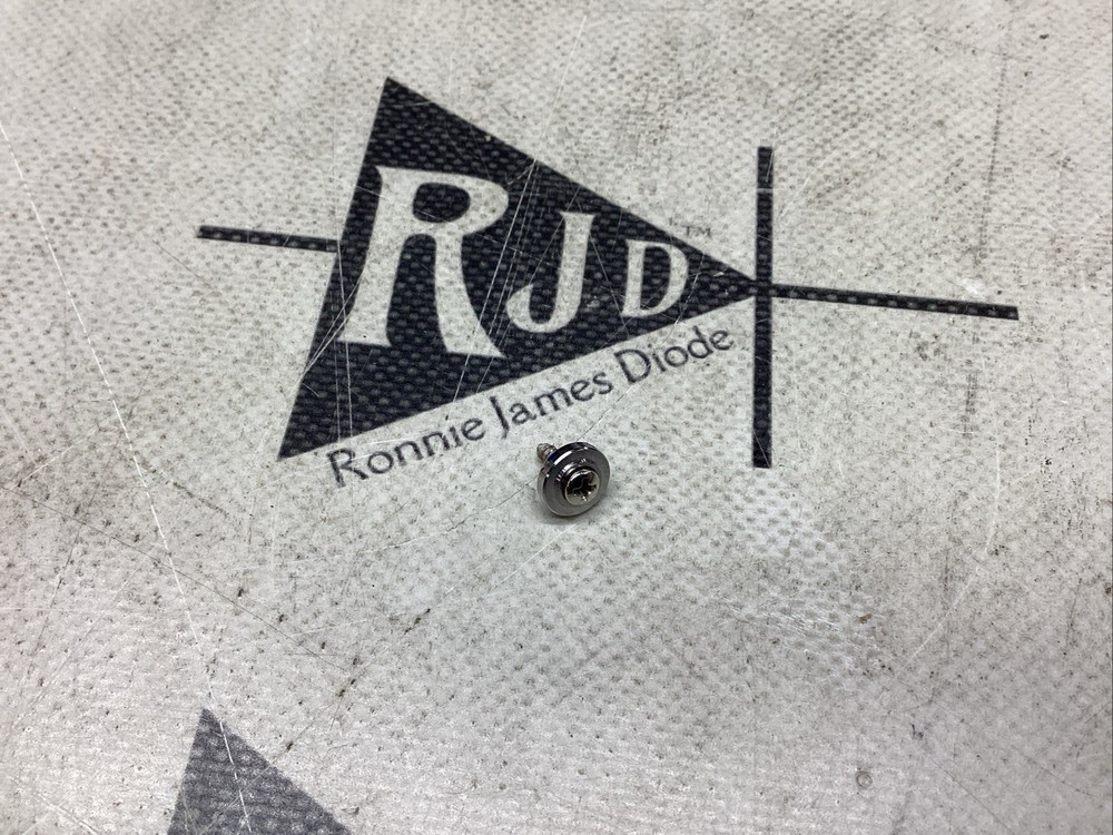 Round Solid Brass Electric Guitar String Retaining Tree Chrome