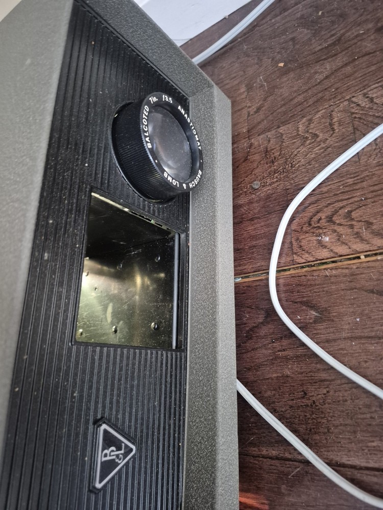 Bausch & Lomb Balomatic Medium Format Slide Projector 755 with Case Instructions