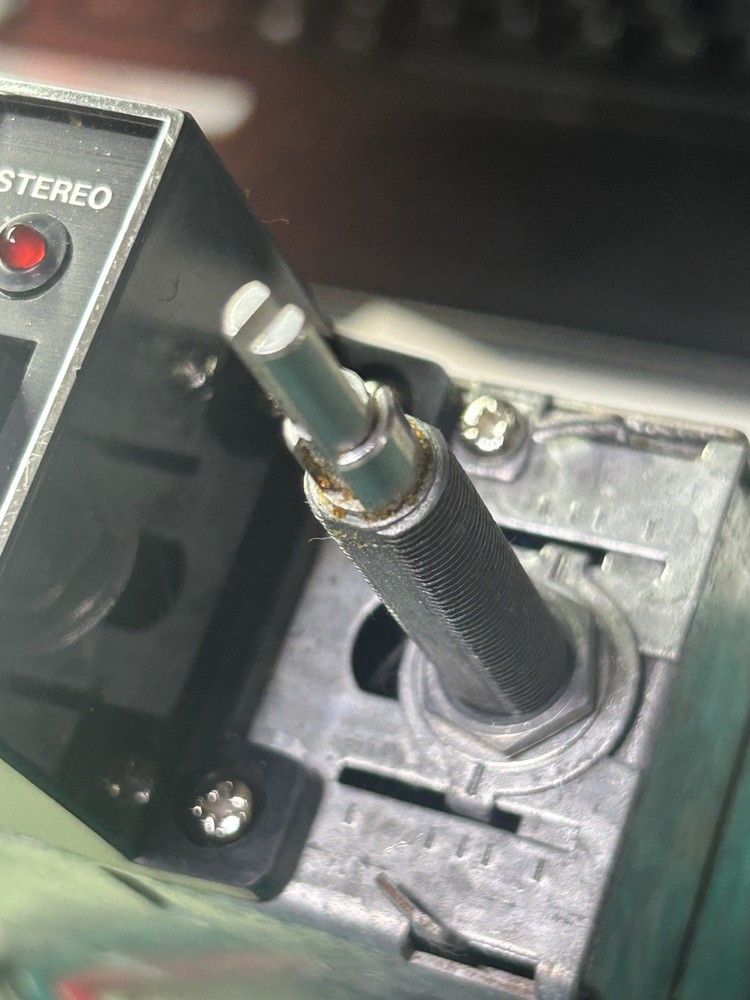 Kraco DASHMASTER Model KID-581P