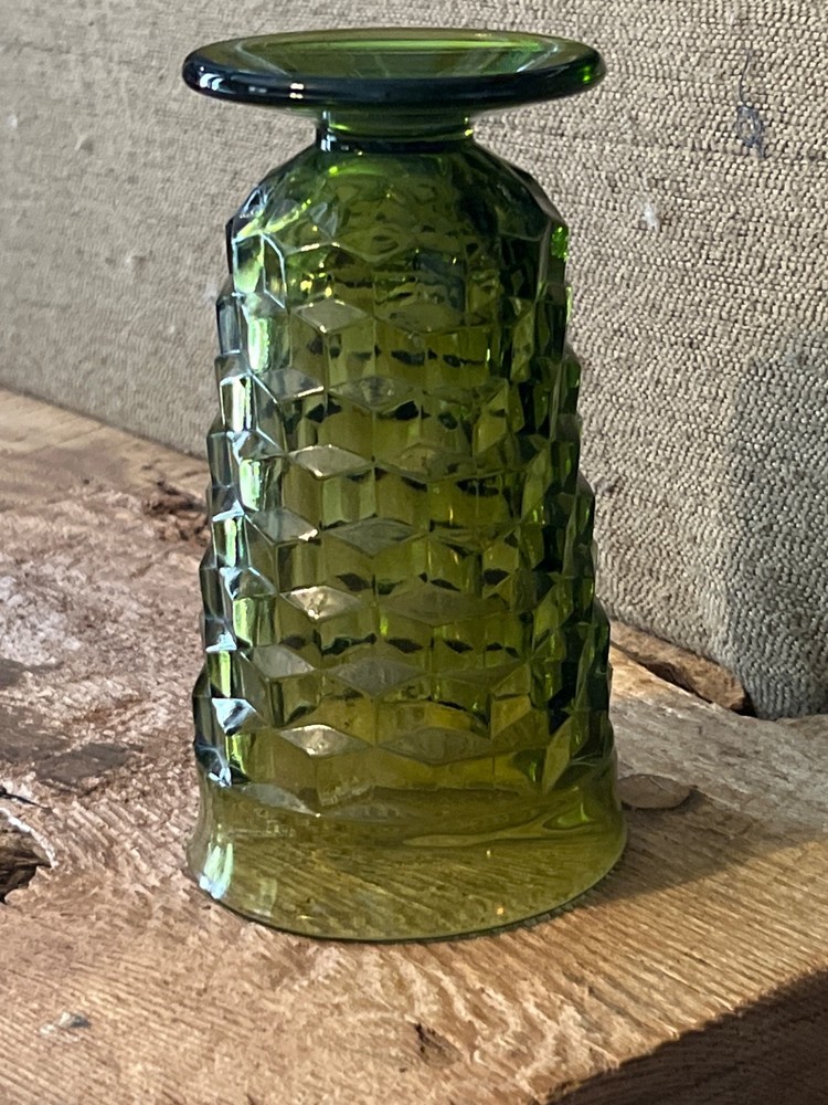 7 green glasses etched vintage goblets good condition