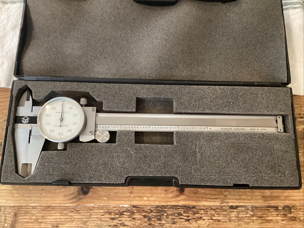 Aerospace Dial Caliper .001 8" w/ Case